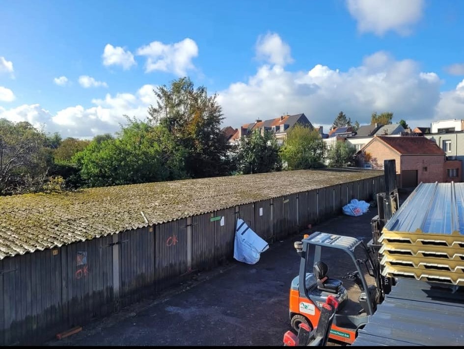 Ontmossen van daken realisatie 4 — Renibo Bouw
